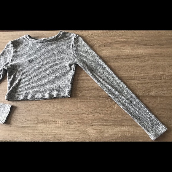 Grey crop top - Picture 2 of 2